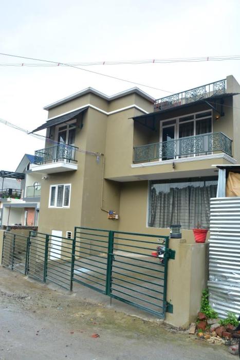 Season With Balcony
